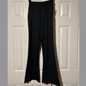 Amazon Essentials Women's Black Flare Leggings